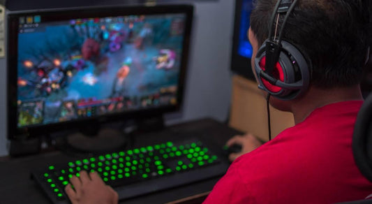 Exploring the World of Online Gaming - Level Up Gamer Wear